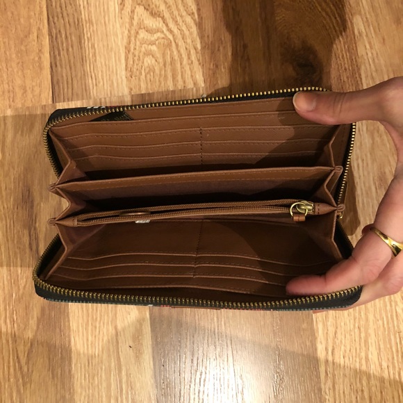 Fossil Wallet - Picture 3 of 4